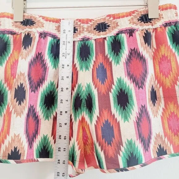Alice   Olivia Kir Running Short Boho Warm Breeze Aztec Print Size M $225 Retail