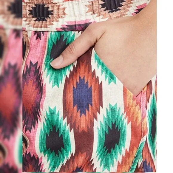 Alice   Olivia Kir Running Short Boho Warm Breeze Aztec Print Size M $225 Retail