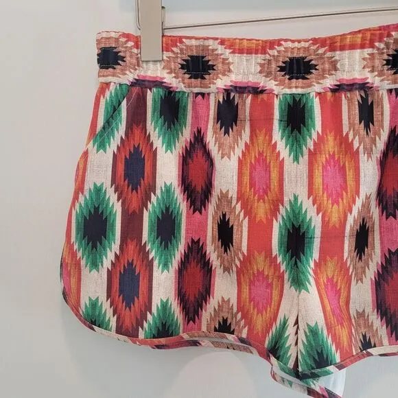 Alice   Olivia Kir Running Short Boho Warm Breeze Aztec Print Size M $225 Retail