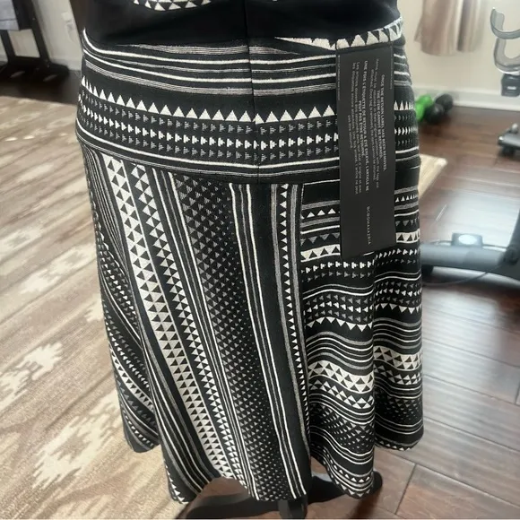 BCBG geometric, print dress size small NWT