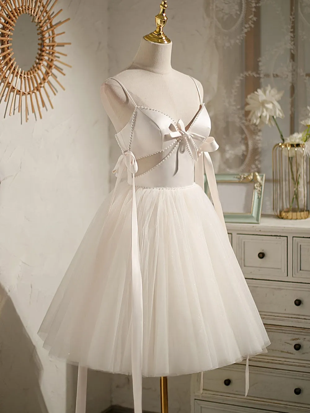 Chic Beading Bowknot Lace Up Short Homecoming Dresses