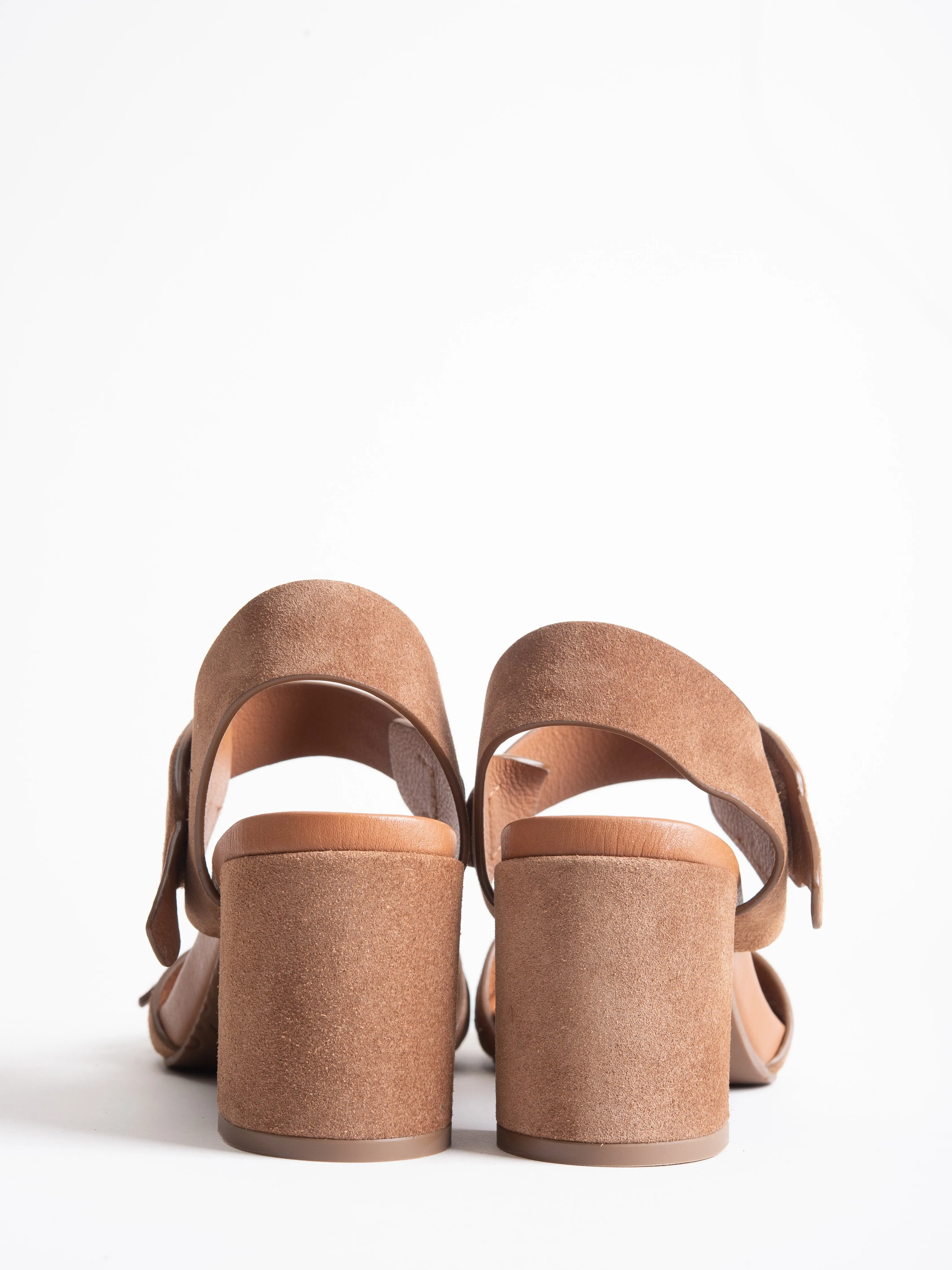 coral heel - hazelnut castoro