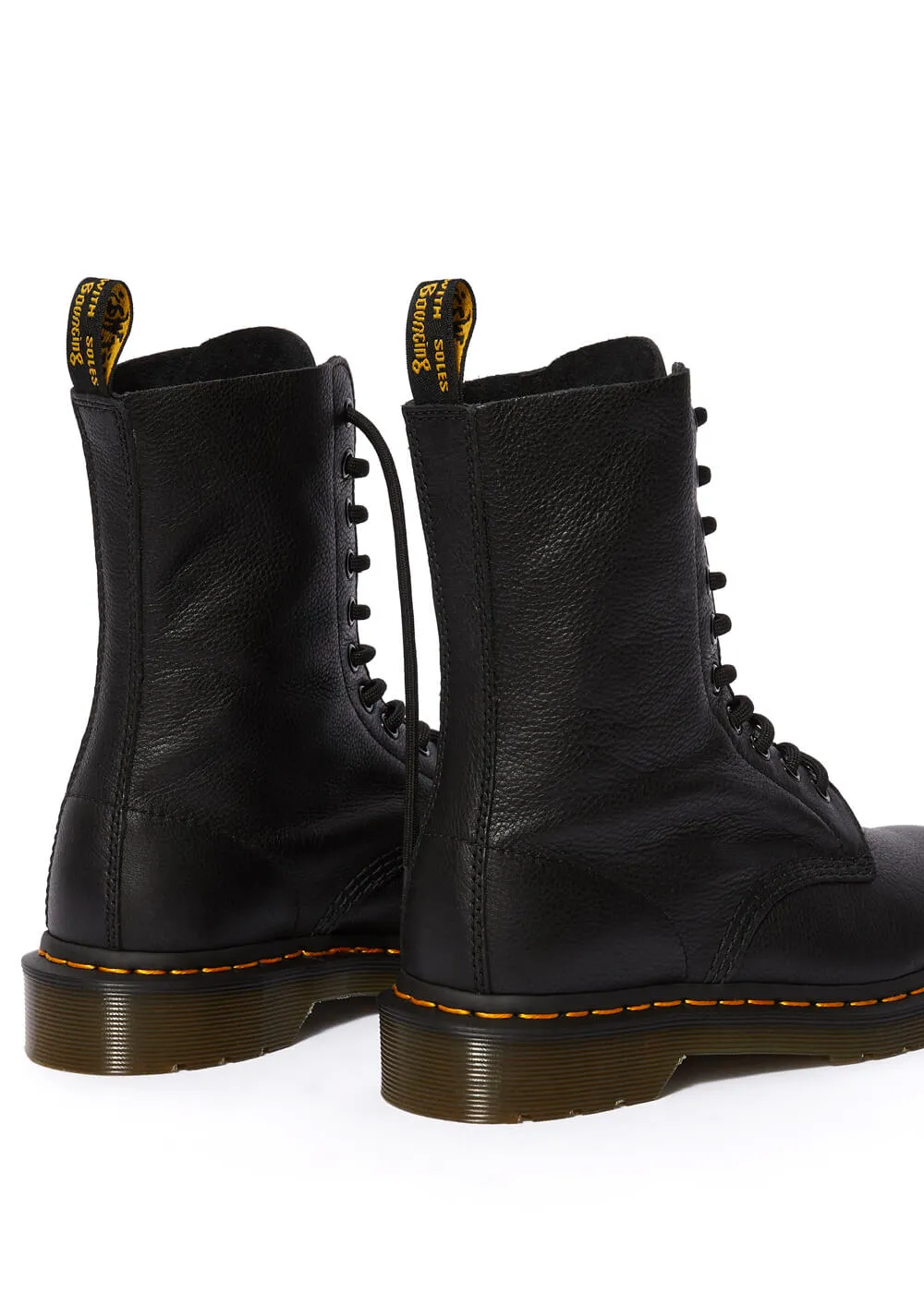 Dr. Martens 1490 Virginia Leather Boots Black