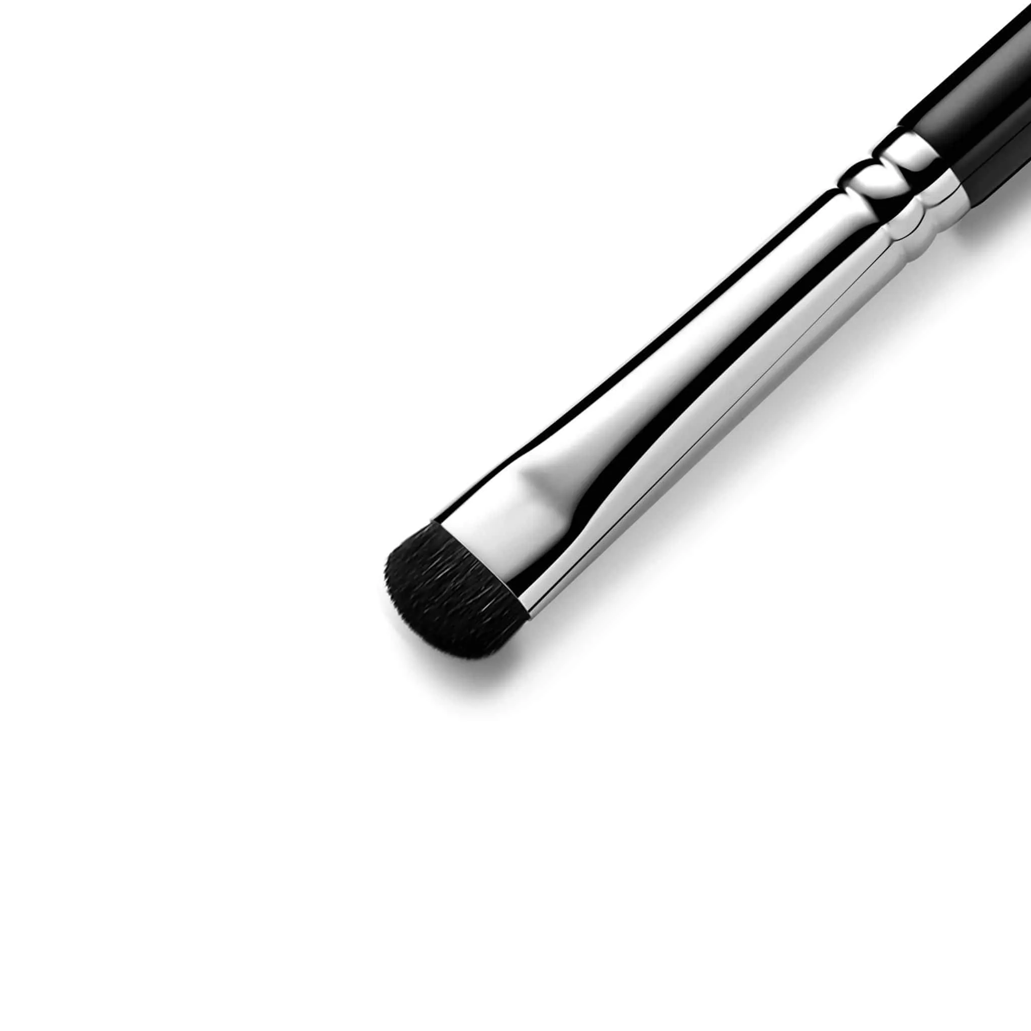 E806 - SHORT SHADER BRUSH