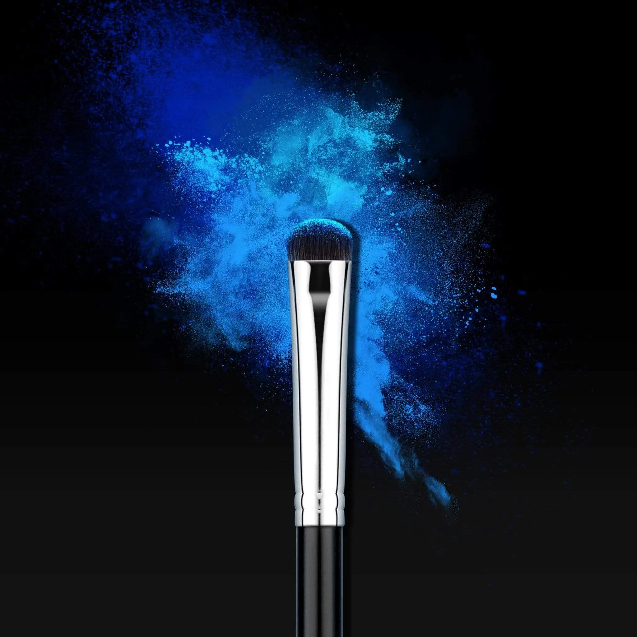E806 - SHORT SHADER BRUSH