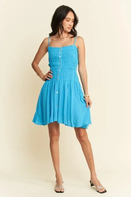 Effortless Charm: Sleeveless Button-Down Mini Dresses Women Love