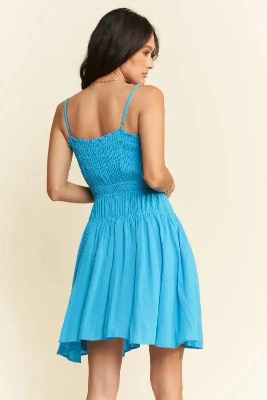Effortless Charm: Sleeveless Button-Down Mini Dresses Women Love