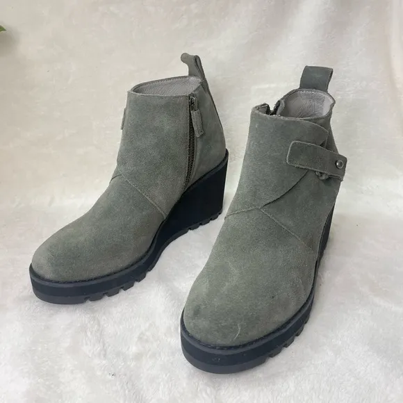 Eileen Fisher tinker wedge suede bootie In Dark Moss size 6.5 M, B 237‎