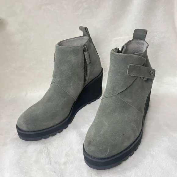 Eileen Fisher tinker wedge suede bootie In Dark Moss size 6.5 M, B 237‎