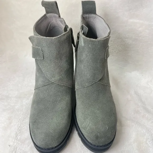 Eileen Fisher tinker wedge suede bootie In Dark Moss size 6.5 M, B 237‎