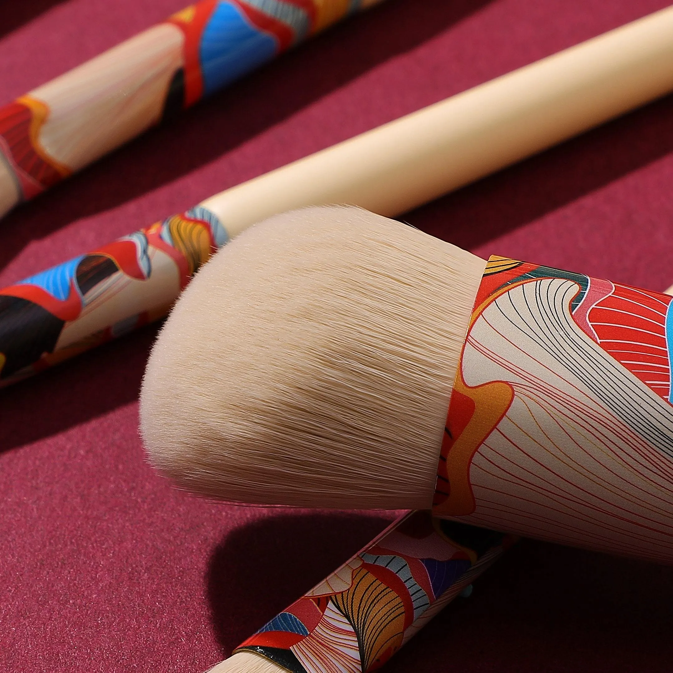 ESSENTIAL SERIES - 7 PCS YELLOW FRESHER BRUSH KIT WITH ECO CYLINDER - GIFT WRAP