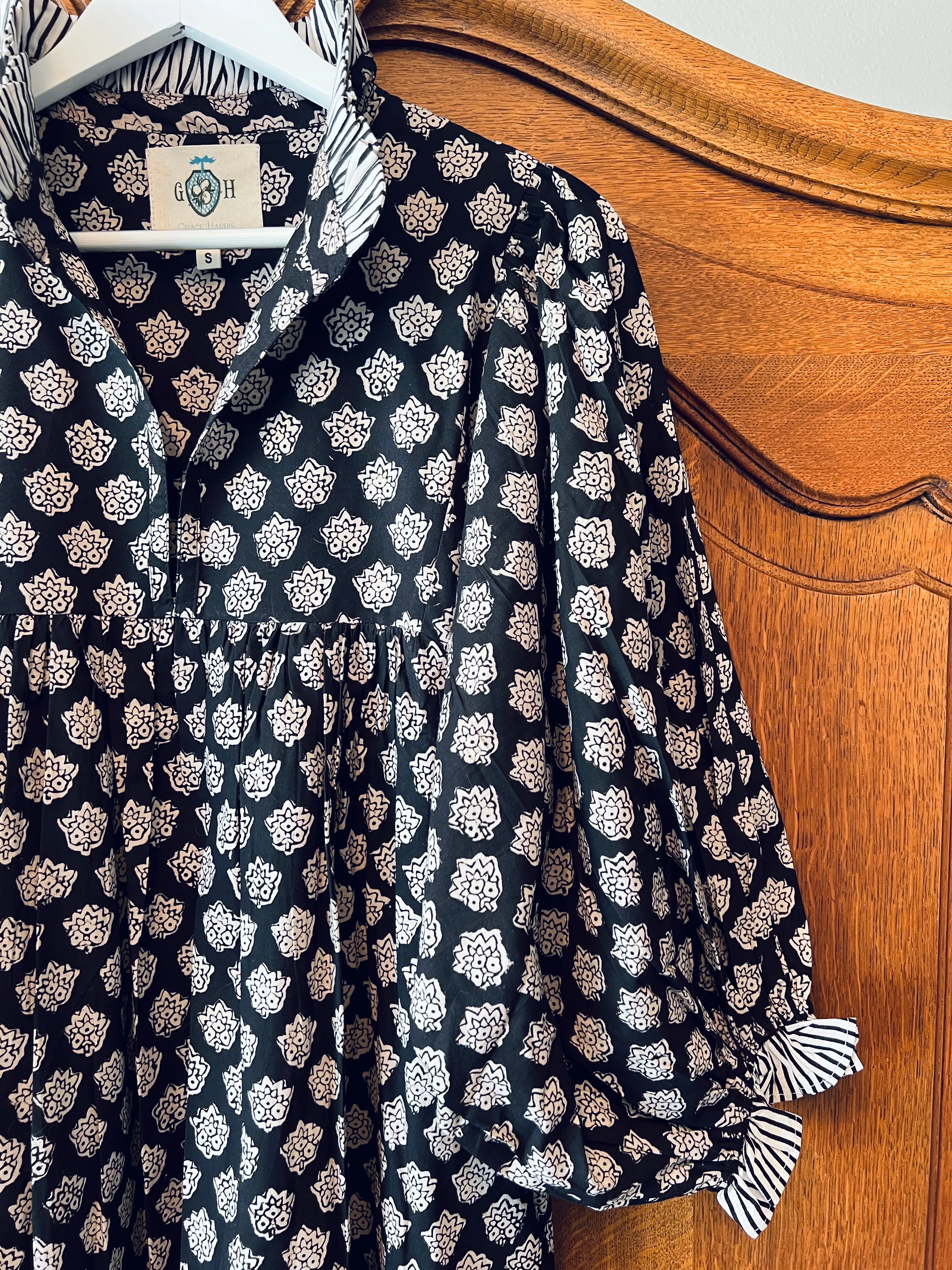 Lillie caftan maxi dress black and cream
