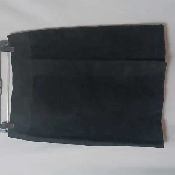 NEWPORT NEWS Genuine Suede  Leather Skirt. Size 12