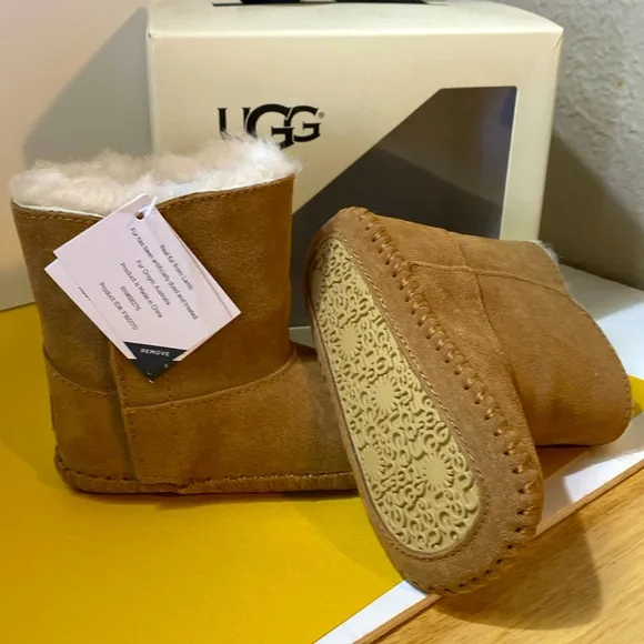 NIB UGG Pure Caden Suede Bootie Made From Real Lamb Fur