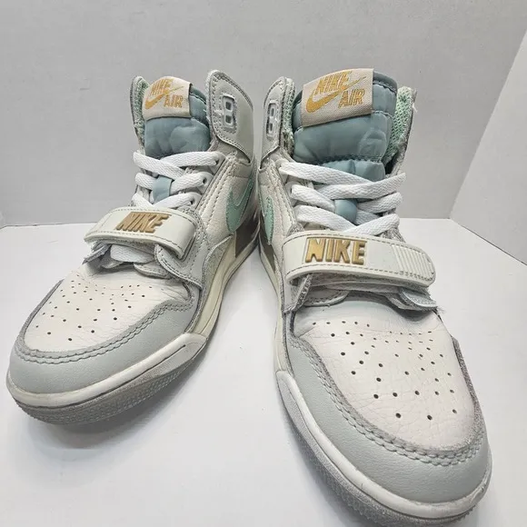 Nike Air Jordan Youth Size 5Y Legacy 312 Sail Pistachio Frost