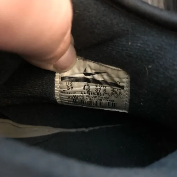 Nike Shake Ndestrukt Black&amp; White Sneakers