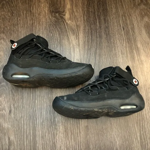 Nike Shake Ndestrukt Black&amp; White Sneakers