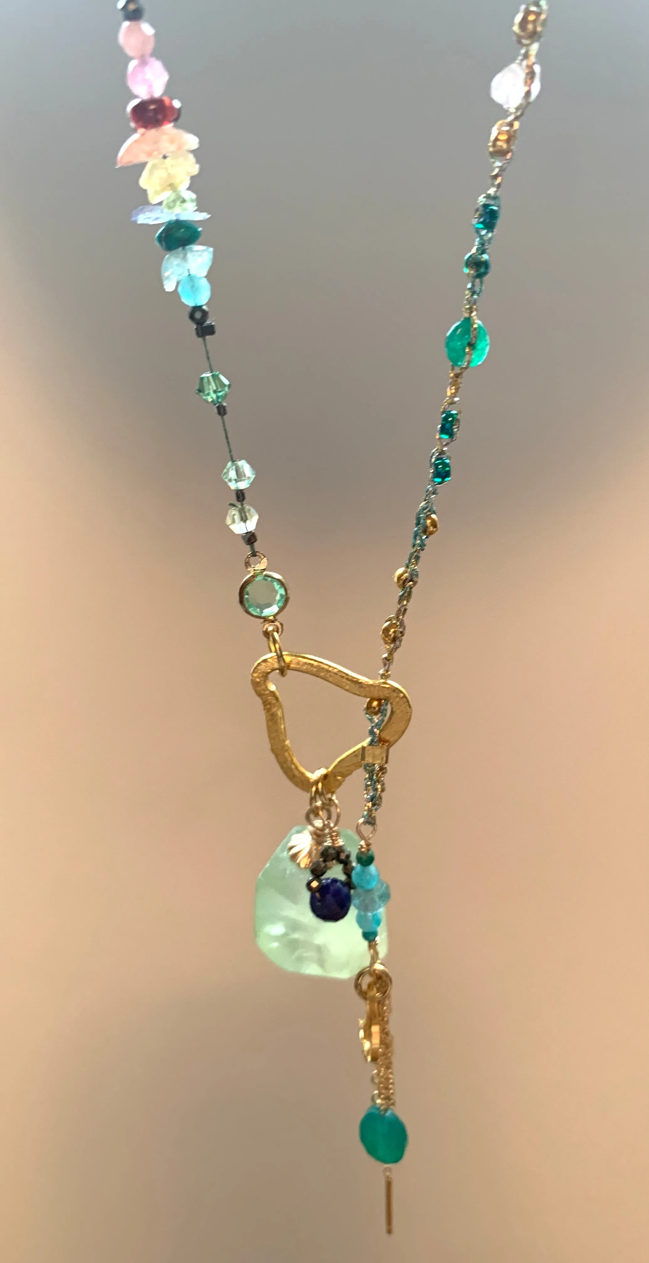 Prehnite 7Chakras Lariat with Emerald Drop