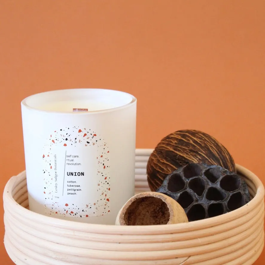 UNION Hand Poured Candle. Tuberose. Crisp Linen. Suede. Apricot. Wood Wick. 12 oz. Matte White.