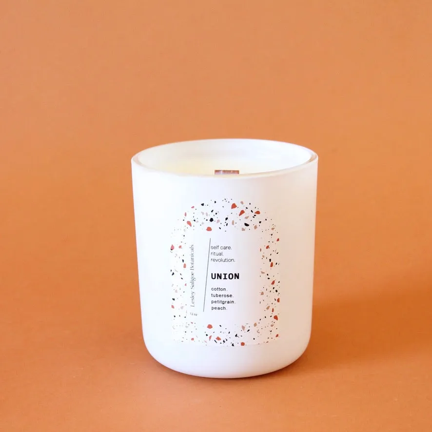 UNION Hand Poured Candle. Tuberose. Crisp Linen. Suede. Apricot. Wood Wick. 12 oz. Matte White.