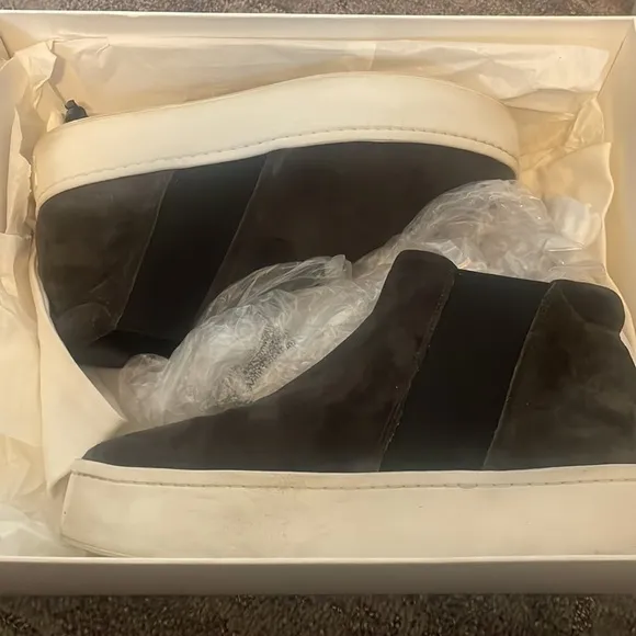 Vince Wade Pewter high top suede sneakers 6.5