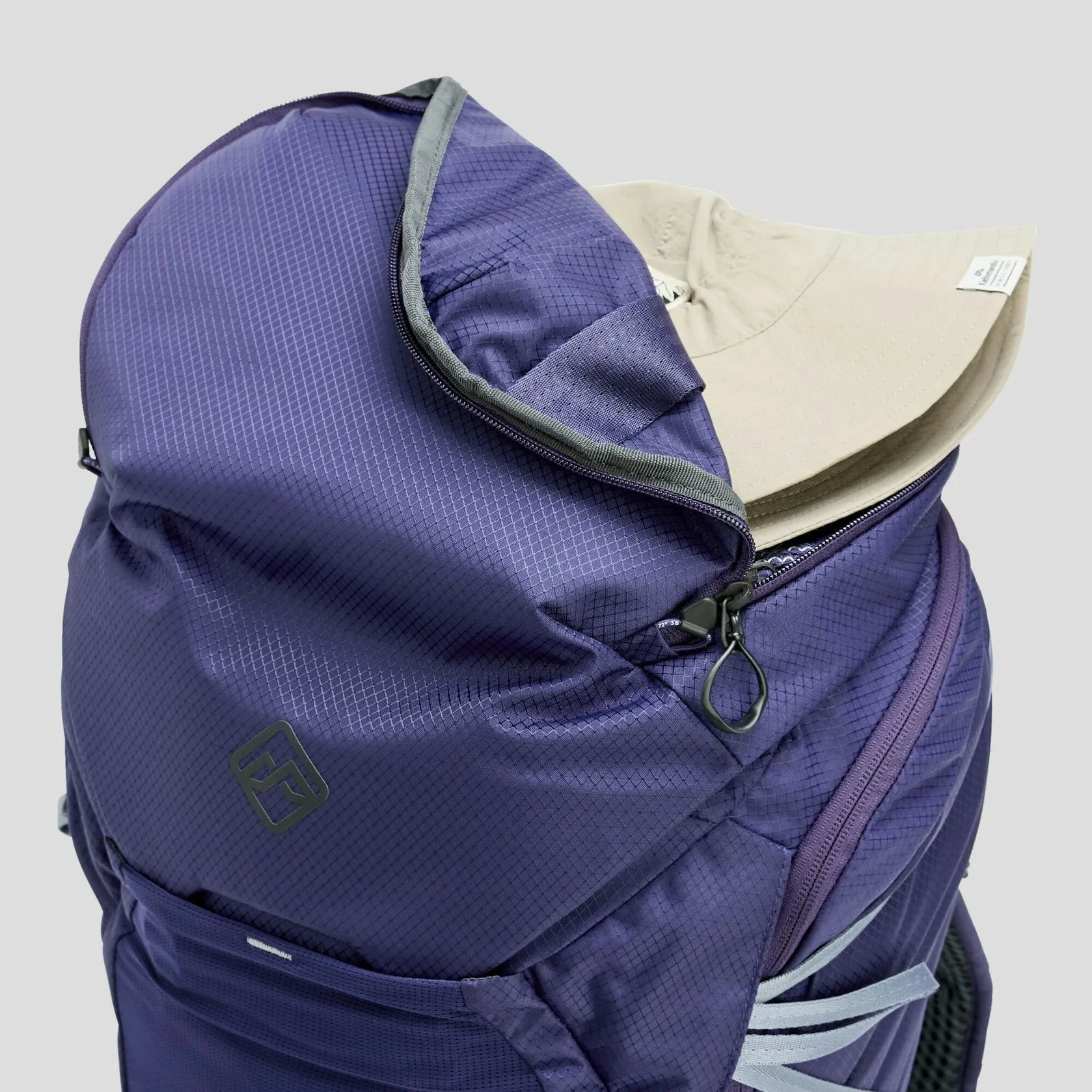 Women’s Valorous Pack (38L)